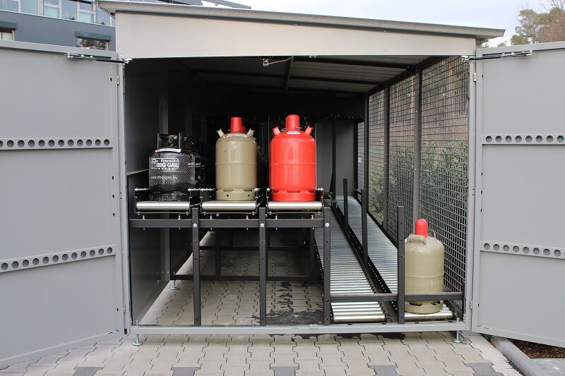 insensiv exchange machine for gas cylinders storage
